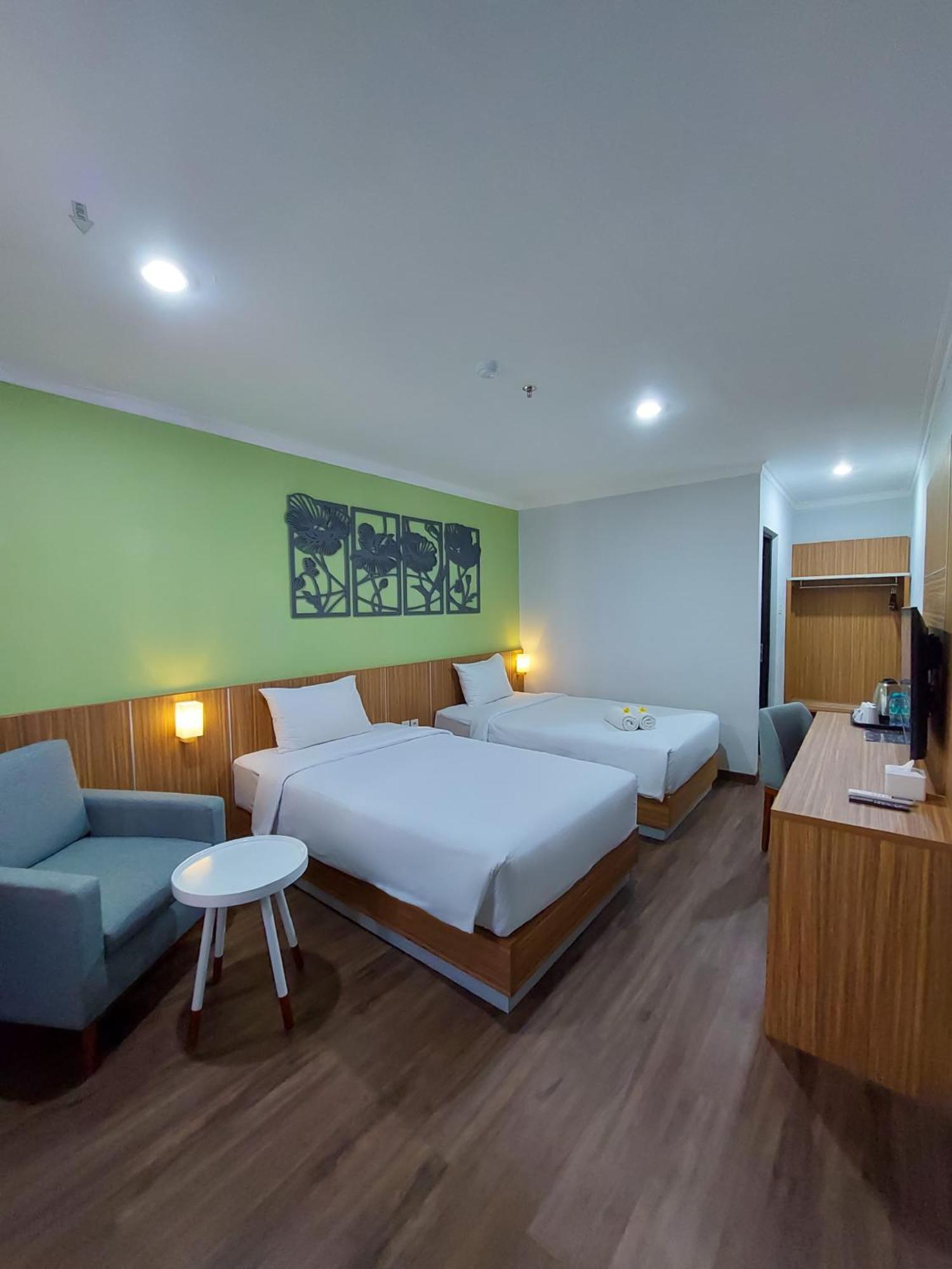 Country Heritage Hotel Surabaya Esterno foto